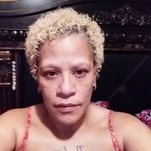 Meet your Posher, Yolanda